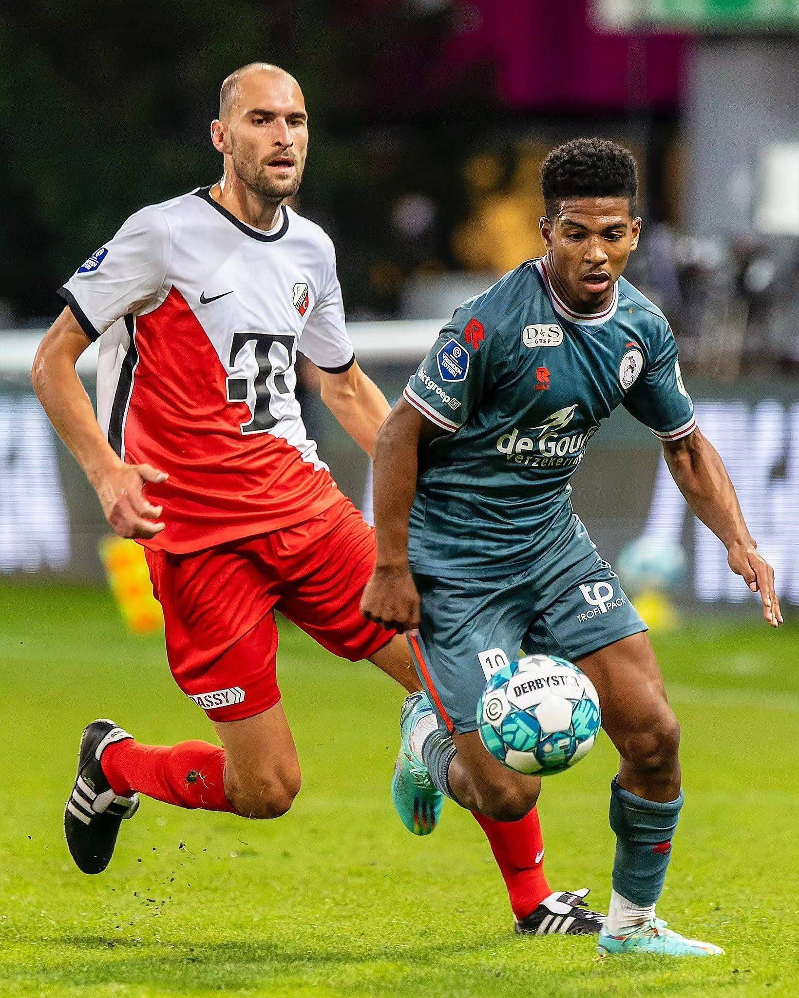 他再一次证 他再一次证