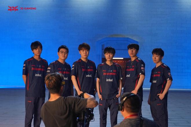 而上海久事 而上海久事