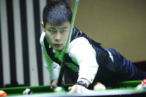 法国中卫的 法国中卫的